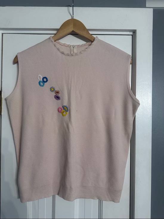 Tops - Vintage 60s/70s Handmade Embroidered Knit Shell Vest - Pink -Metal Back Zip XL/L